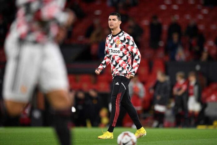 Cristiano Ronaldo lo pasa mal en Manchester